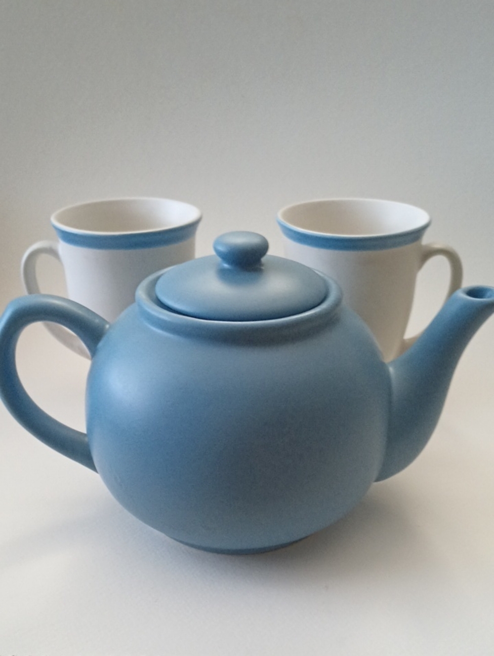 VTG Stoneware Teapot And Tea Cups Set Matte Blue DesignPac